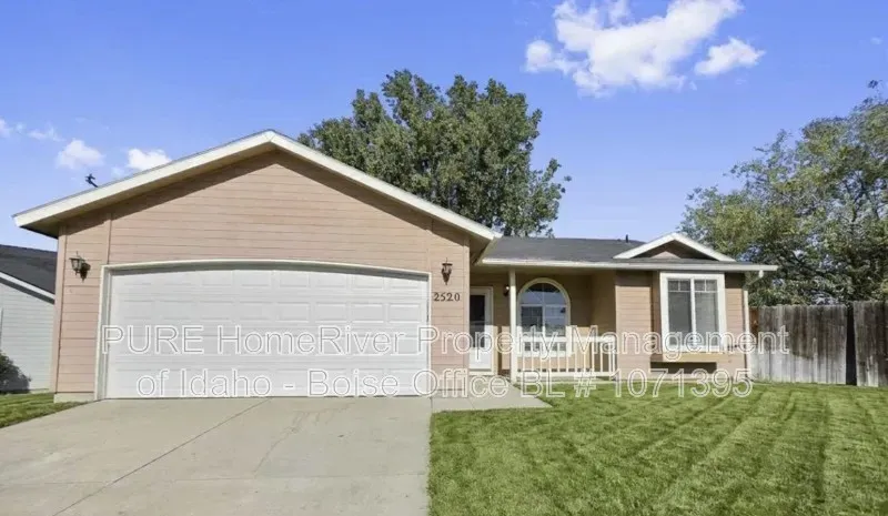 3 Bed 2 Bath Modern Contemporary Residence in Nampa, ID