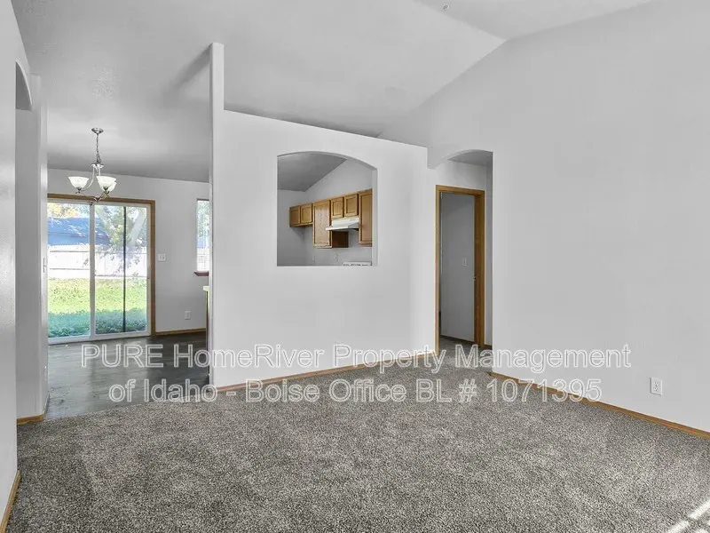 3 Bed 2 Bath Modern Contemporary Residence in Nampa, ID - 3