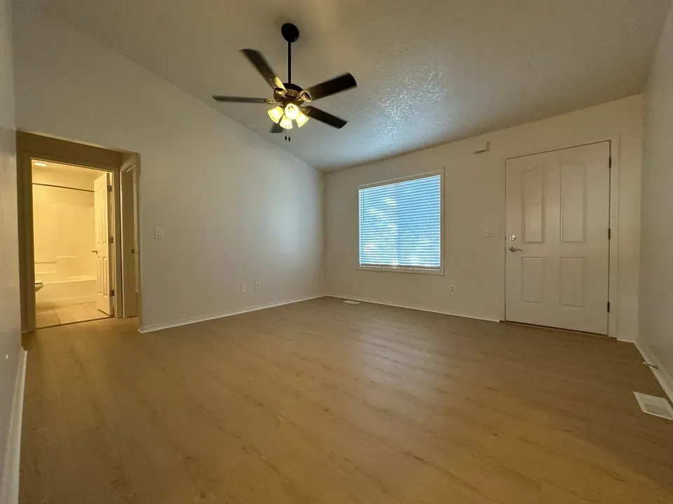 3 Bed 2 Bath Modern Contemporary Residence in Nampa, ID - 2