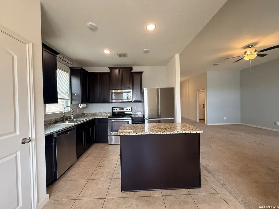 3 Bed 2 Bath Modern Contemporary Residence in New Braunfels, TX - 5