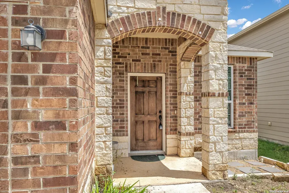 3 Bed 2 Bath Modern Contemporary Residence in New Braunfels, TX - 2
