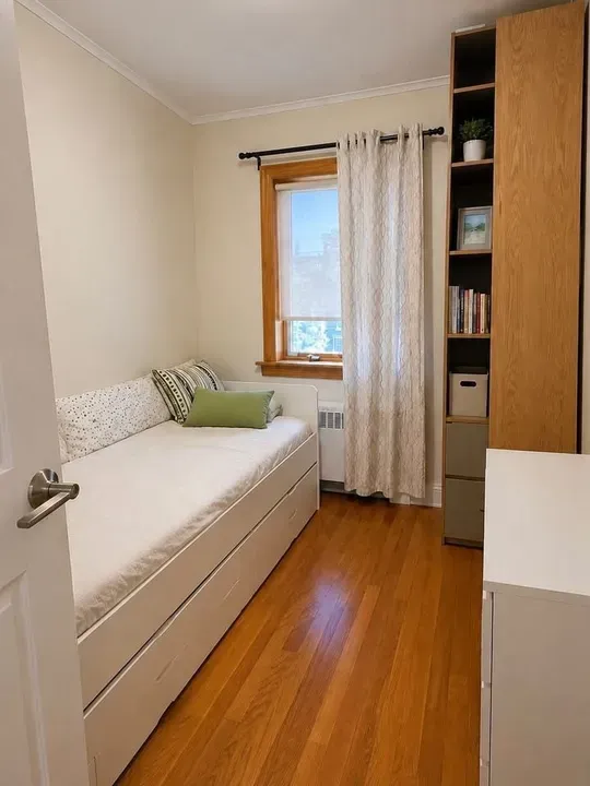 3 Bed 2 Bath Modern Contemporary Residence in New York, NY - 4