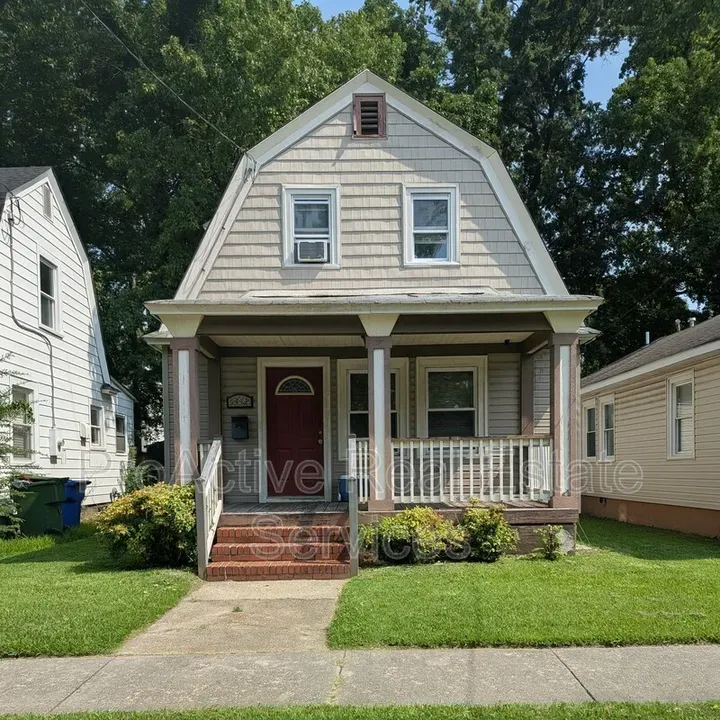 3 Bed 2 Bath Modern Contemporary Residence in Norfolk, VA