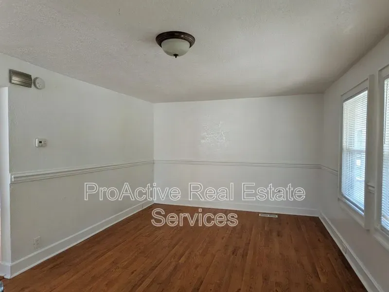 3 Bed 2 Bath Modern Contemporary Residence in Norfolk, VA - 2