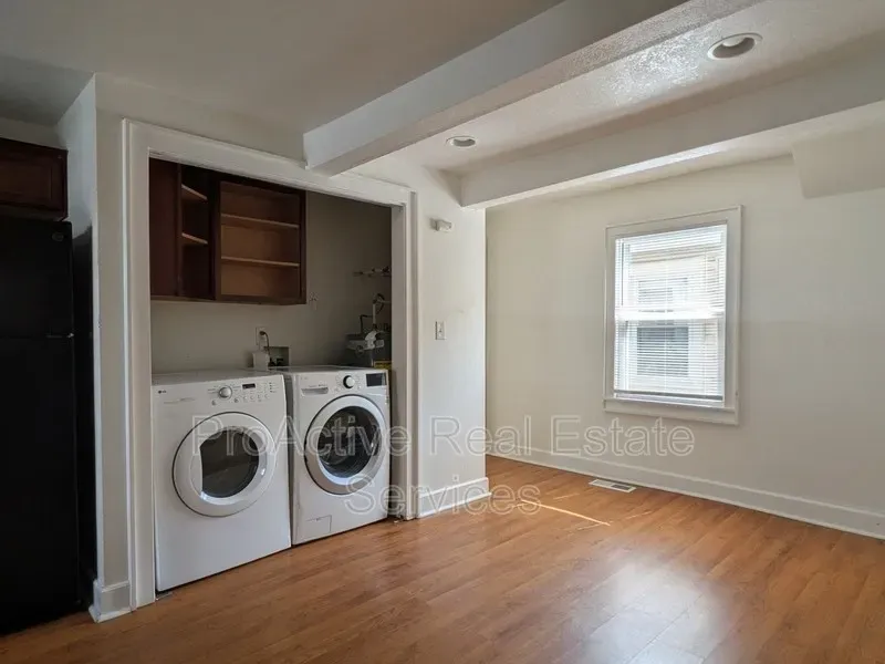 3 Bed 2 Bath Modern Contemporary Residence in Norfolk, VA - 3