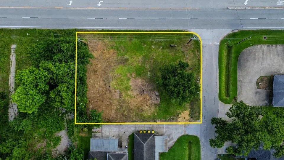 3 Bed 2 Bath Modern Contemporary Residence in Pearland, TX - 1