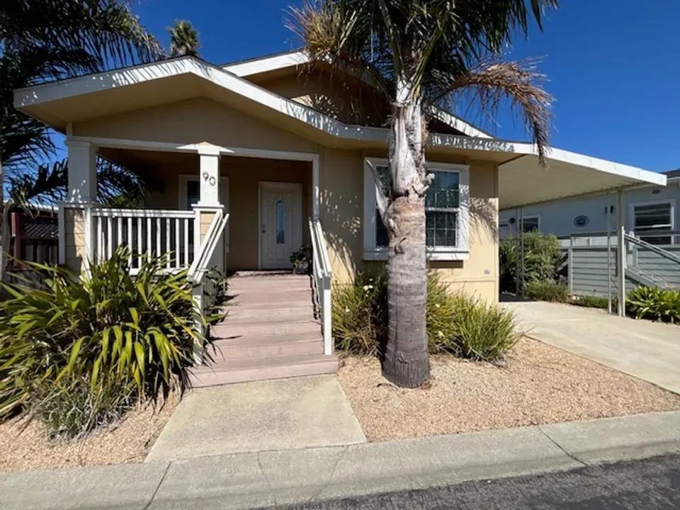 3 Bed 2 Bath Modern Contemporary Residence in Santa Cruz, CA - 1