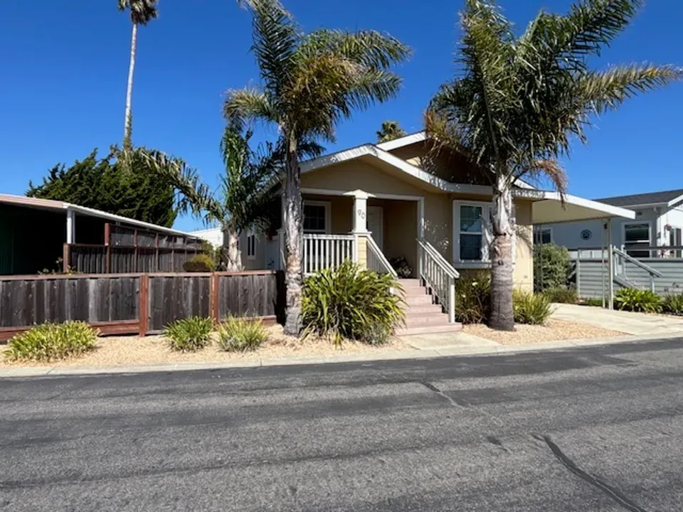 3 Bed 2 Bath Modern Contemporary Residence in Santa Cruz, CA - 2