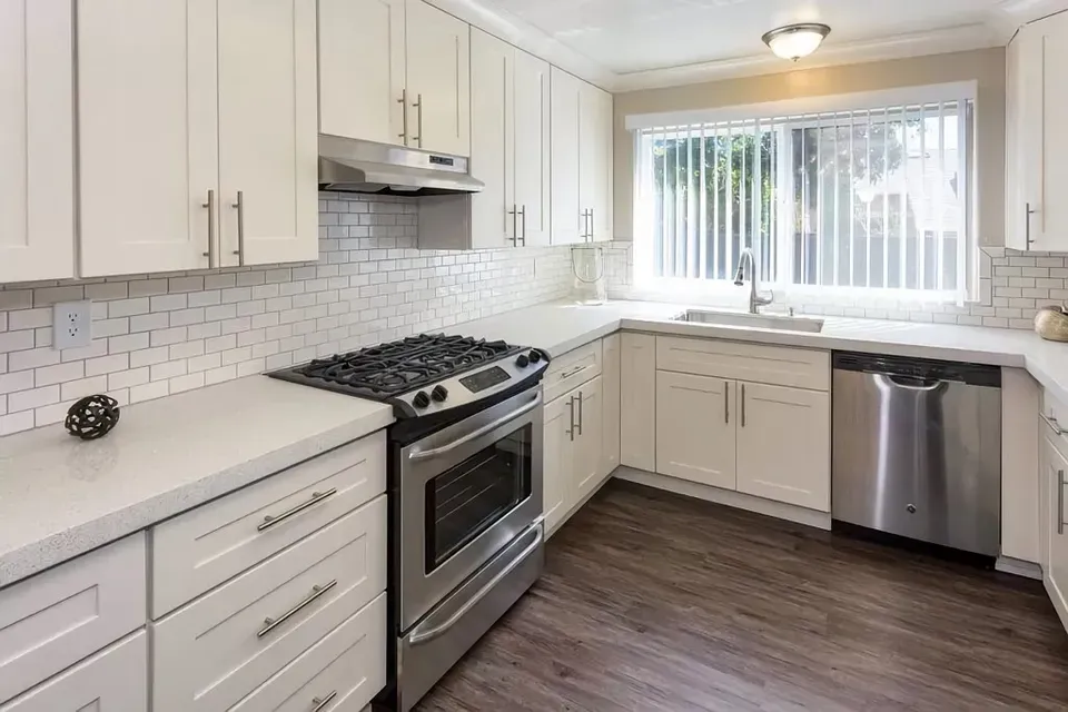 3 Bed 2 Bath Modern Contemporary Residence in Santa Cruz, CA - 4