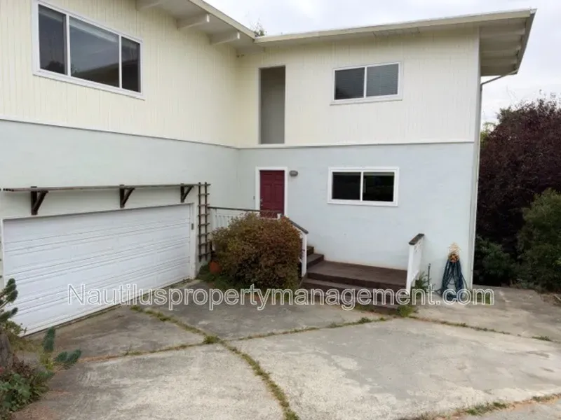 3 Bed 2 Bath Modern Contemporary Residence in Santa Cruz, CA