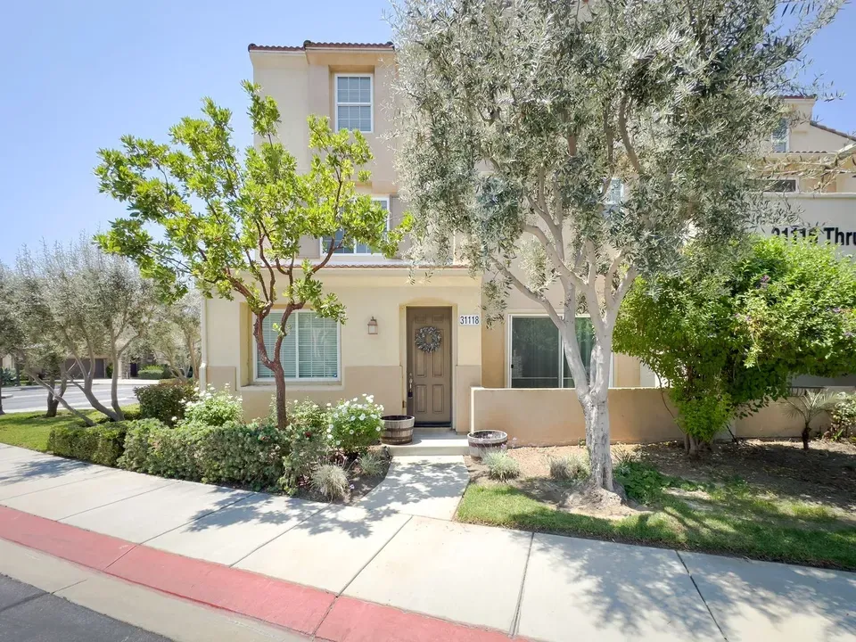 3 Bed 2 Bath Modern Contemporary Residence in Temecula, CA - 3