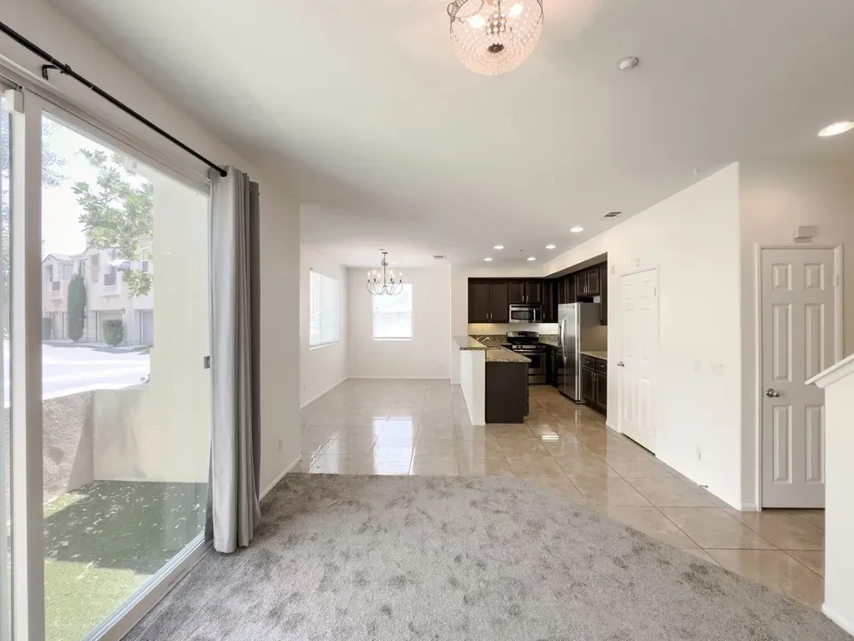 3 Bed 2 Bath Modern Contemporary Residence in Temecula, CA - 4