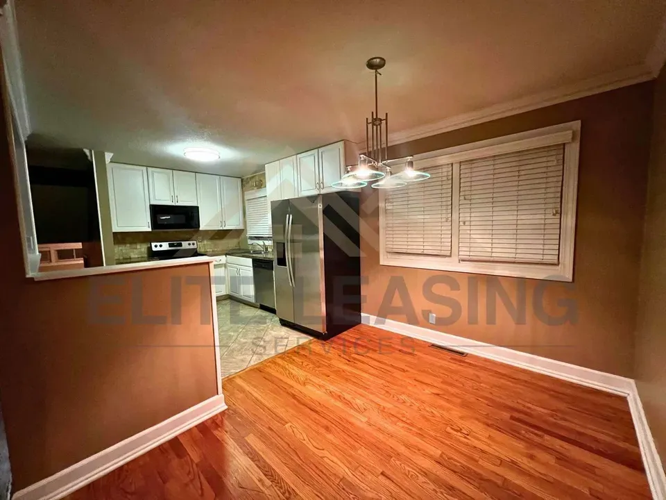 3 Bed 2 Bath Modern Contemporary Residence in Topeka, KS - 4