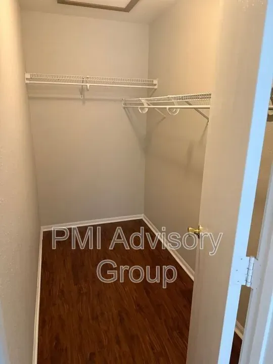 3 Bed 2 Bath Modern Contemporary Residence in Topeka, KS - 4
