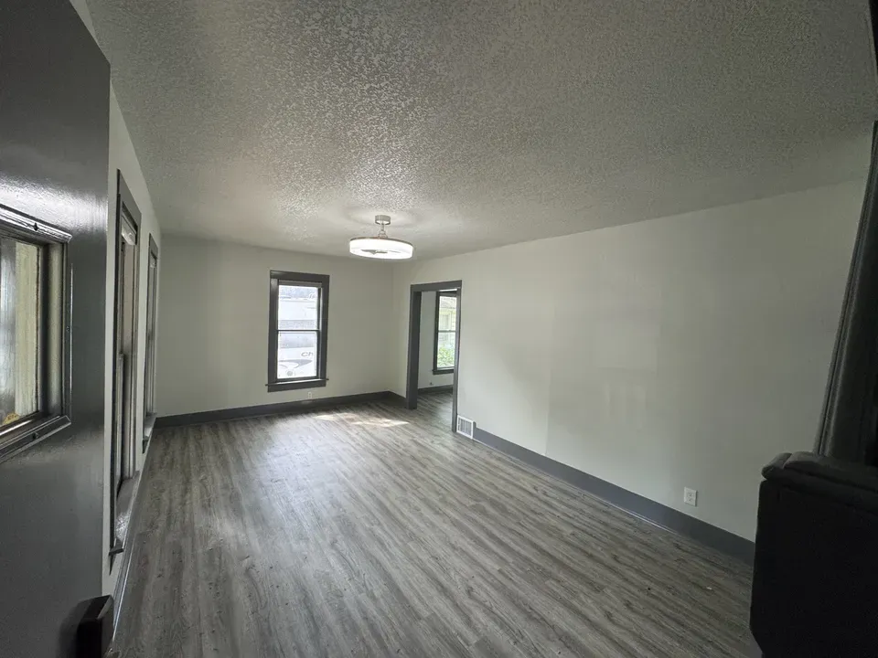 3 Bed 2 Bath Modern Contemporary Residence in Topeka, KS - 3