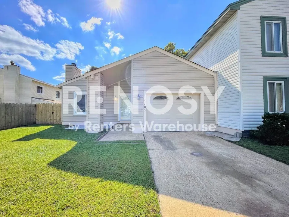 3 Bed 2 Bath Modern Contemporary Residence in Virginia Beach, VA