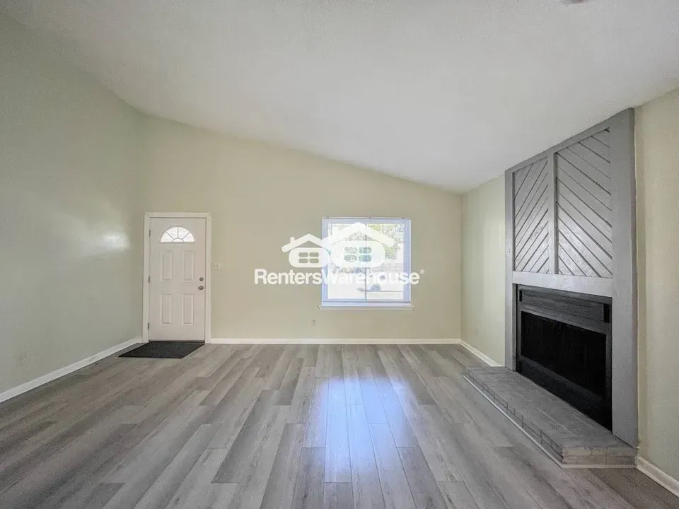 3 Bed 2 Bath Modern Contemporary Residence in Virginia Beach, VA - 5