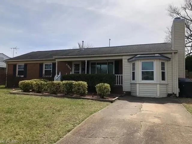 3 Bed 2 Bath Modern Contemporary Residence in Virginia Beach, VA