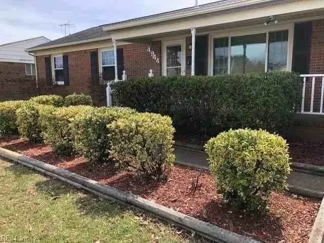 3 Bed 2 Bath Modern Contemporary Residence in Virginia Beach, VA - 3