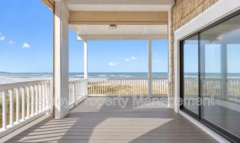3 Bed 2 Bath Modern Contemporary Residence in Virginia Beach, VA - 3