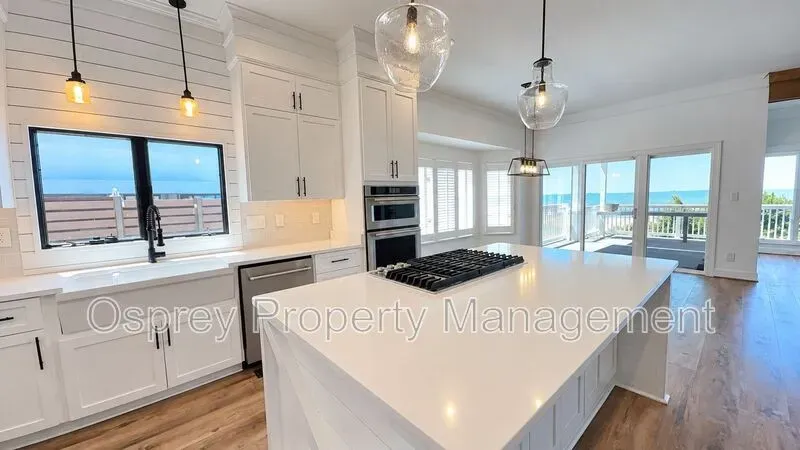 3 Bed 2 Bath Modern Contemporary Residence in Virginia Beach, VA - 5