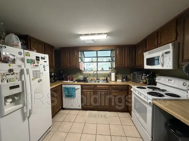 3 Bed 2 Bath Modern Contemporary Residence in Virginia Beach, VA - 2