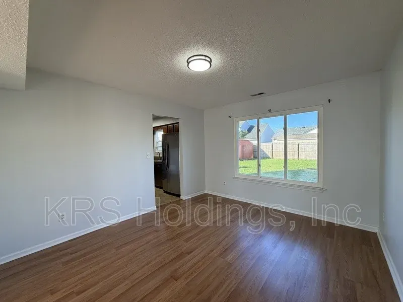 3 Bed 2 Bath Modern Contemporary Residence in Virginia Beach, VA - 3