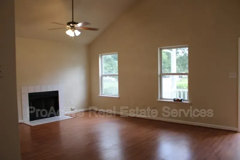 3 Bed 2 Bath Modern Contemporary Residence in Virginia Beach, VA - 4