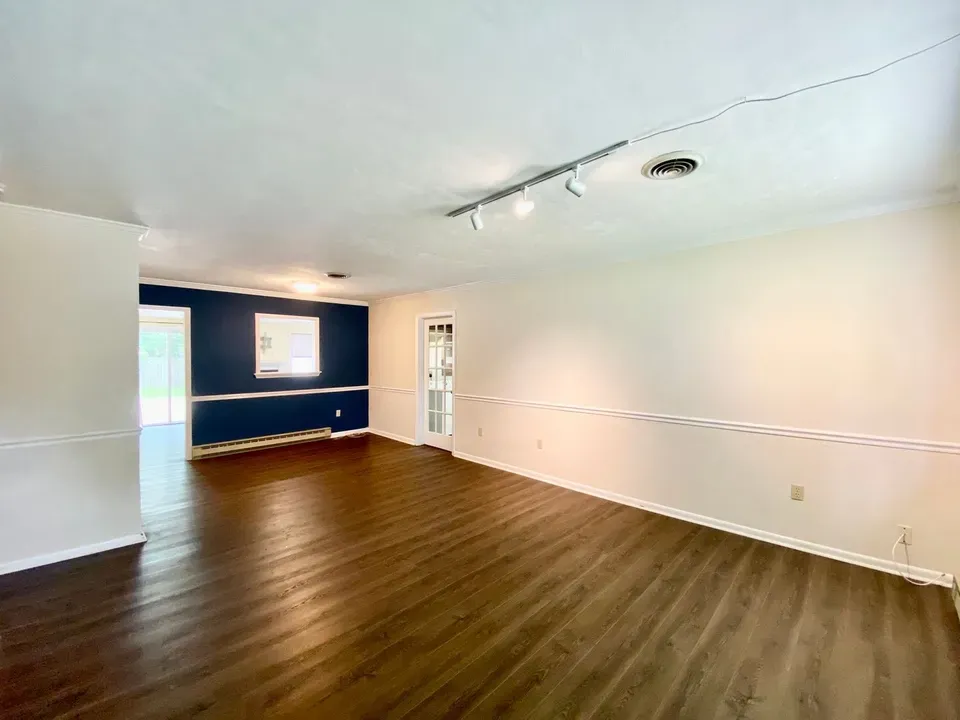3 Bed 2 Bath Modern Contemporary Residence in Virginia Beach, VA - 4