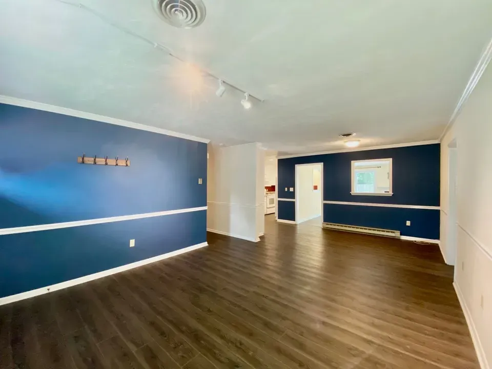 3 Bed 2 Bath Modern Contemporary Residence in Virginia Beach, VA - 5