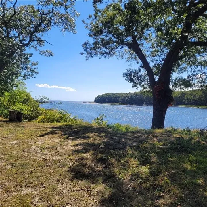 3 Bed 2 Bath Modern Contemporary Residence in Warwick, RI - 1