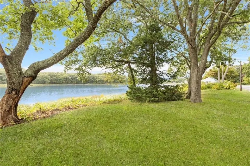3 Bed 2 Bath Modern Contemporary Residence in Warwick, RI - 3