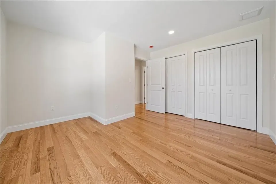 3 Bed 2 Bath Modern Contemporary Residence in Warwick, RI - 4