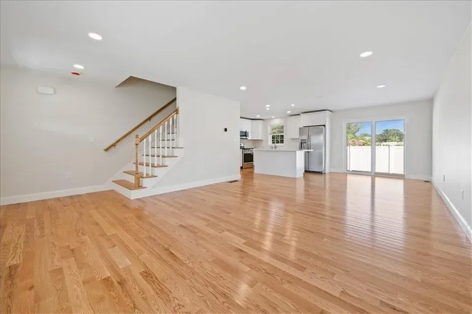3 Bed 2 Bath Modern Contemporary Residence in Warwick, RI - 5