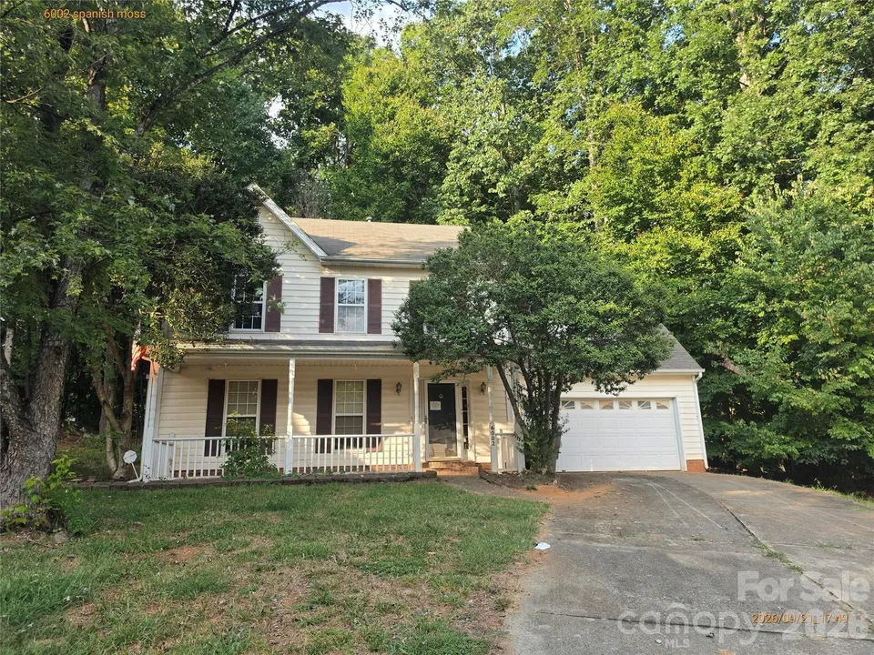 3 Bed 2 Bath Modern Farmhouse in Charlotte, NC