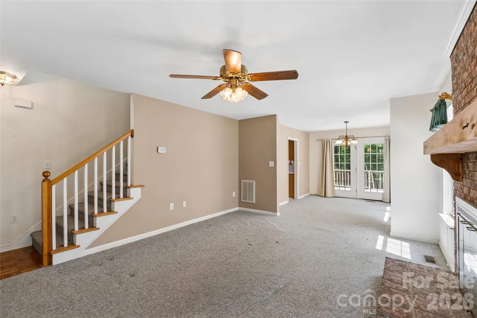 Interior view 3