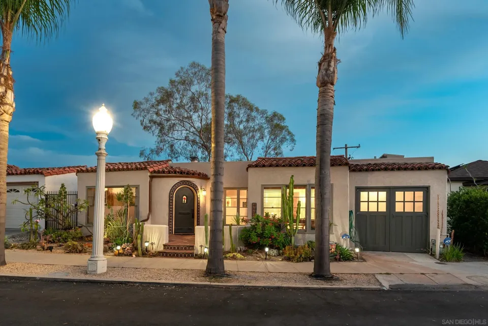 3 Bed 2 Bath Modern Farmhouse in San Diego, CA