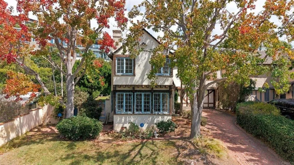 3 Bed 2 Bath Modern Farmhouse in San Diego, CA