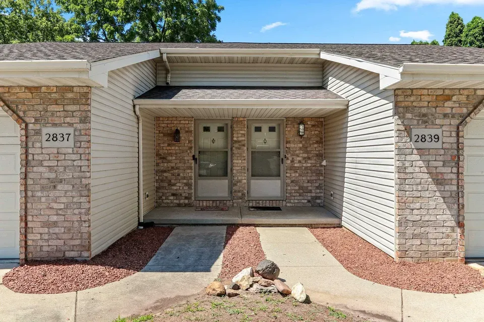 3 Bed 2 Bath Multi-Unit Residential Property in Green Bay, WI - 2