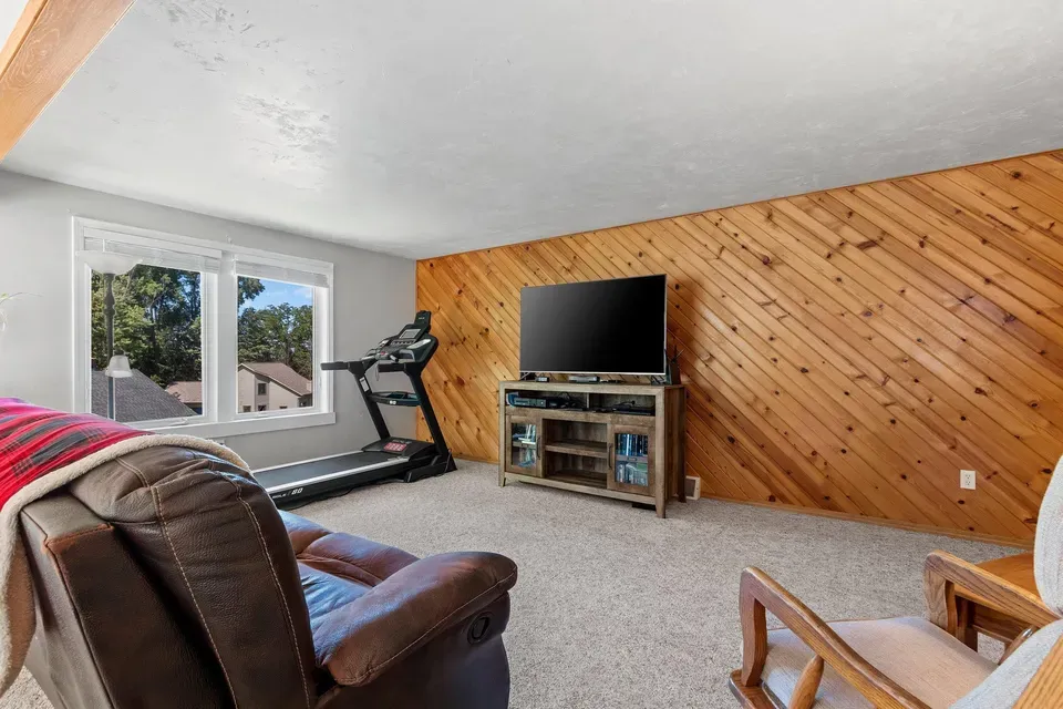 3 Bed 2 Bath Multi-Unit Residential Property in Green Bay, WI - 4