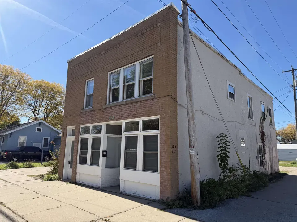 3 Bed 2 Bath Multi-Unit Residential Property in Green Bay, WI