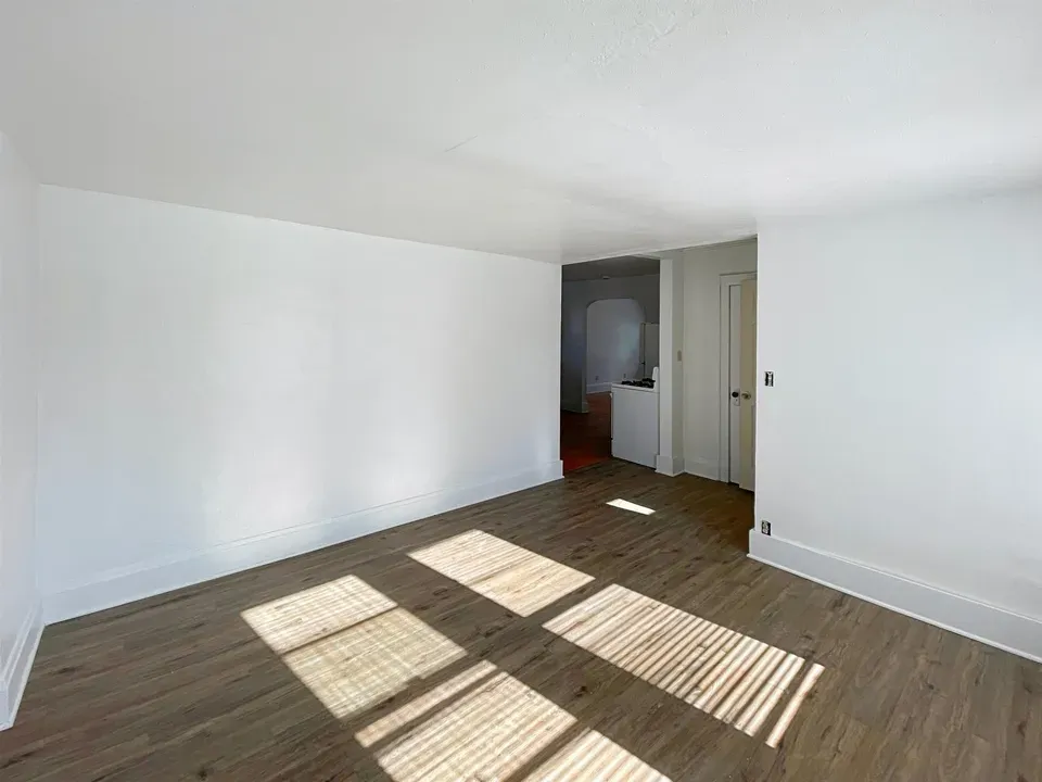 3 Bed 2 Bath Multi-Unit Residential Property in Green Bay, WI - 5