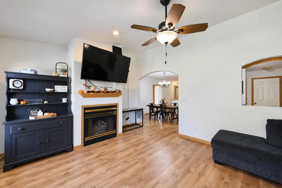 3 Bed 2 Bath Multi-Unit Residential Property in Green Bay, WI - 3
