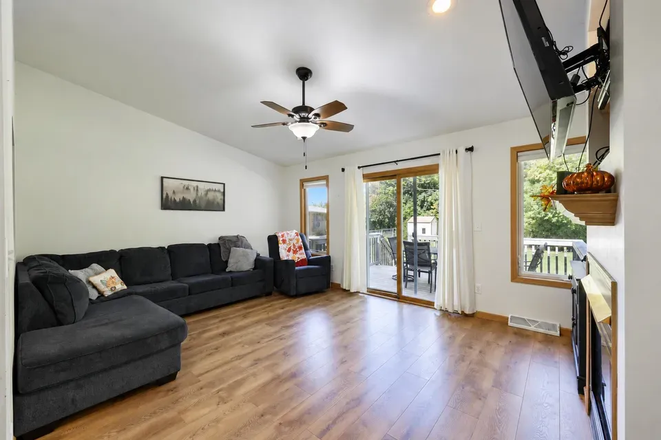 3 Bed 2 Bath Multi-Unit Residential Property in Green Bay, WI - 4