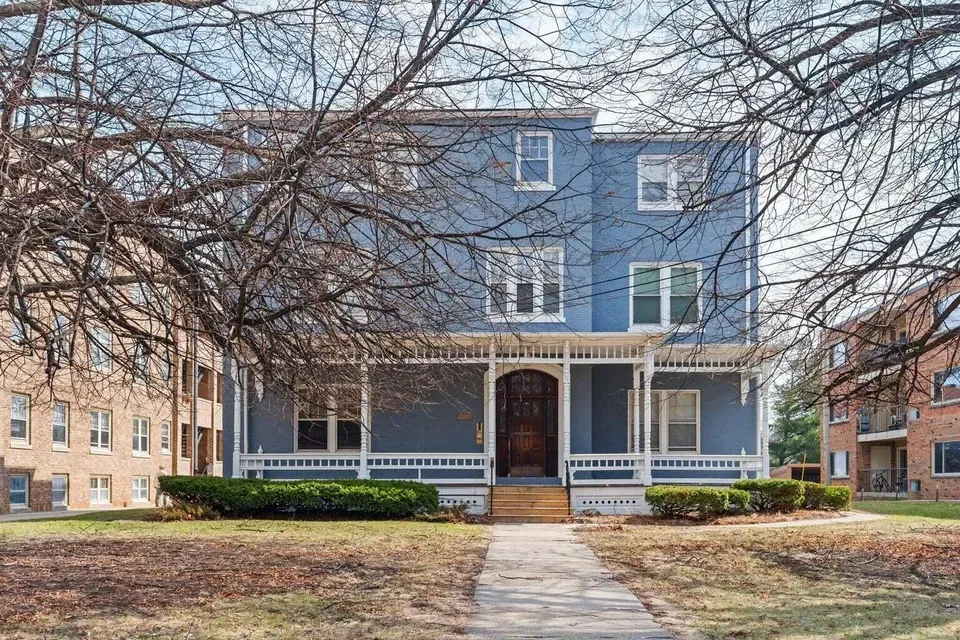 3 Bed 2 Bath Multi-Unit Residential Property in Kenosha, WI - 2