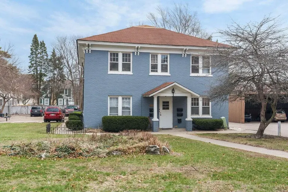3 Bed 2 Bath Multi-Unit Residential Property in Kenosha, WI - 4