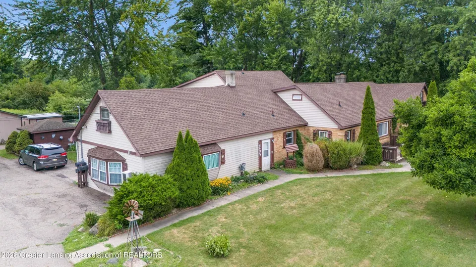 3 Bed 2 Bath Multi-Unit Residential Property in Lansing, MI - 3