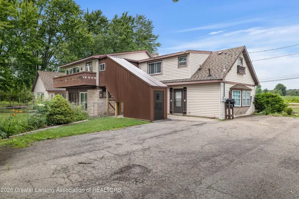 3 Bed 2 Bath Multi-Unit Residential Property in Lansing, MI - 5
