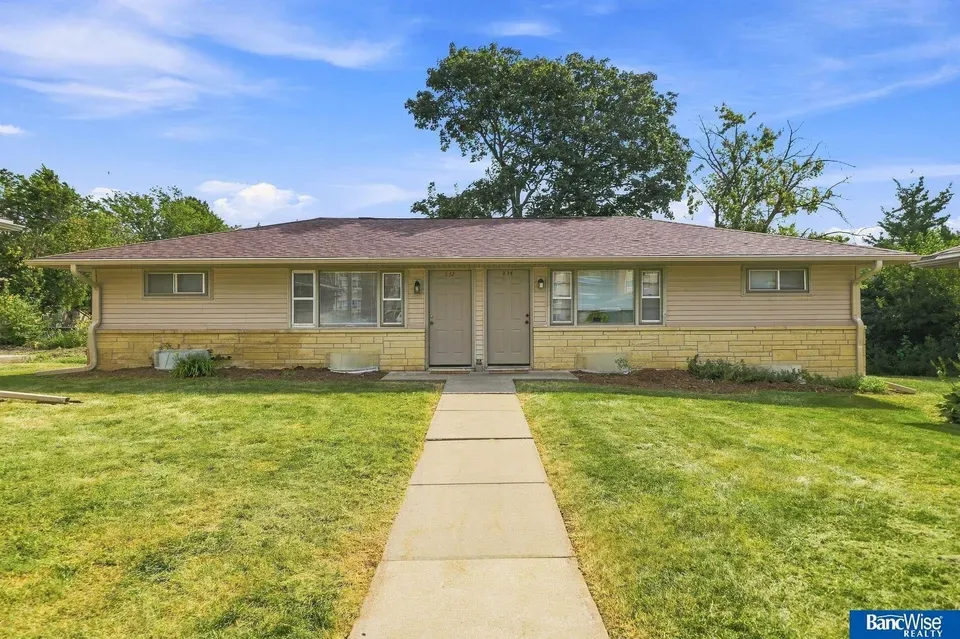 3 Bed 2 Bath Multi-Unit Residential Property in Lincoln, NE - 4
