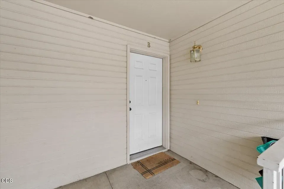 3 Bed 2 Bath Multi-Unit Residential Property in Medford, OR - 4